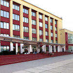 Развитие связей с учреждениями высшей школы